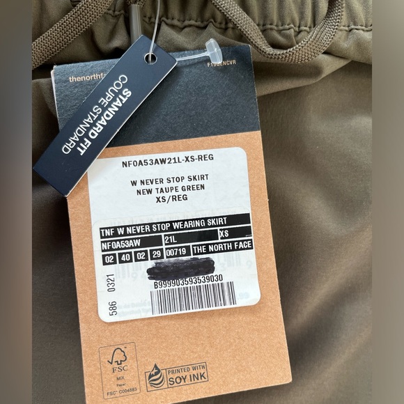North Face Never Stop Wearing Skirt size XS NWT - Picture 6 of 6